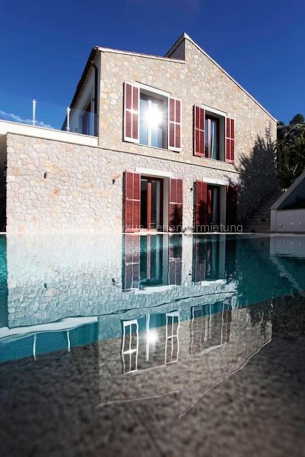 Wunderschönes Ferienhaus in Canyamel mit Terrasse Außenpool.
Mallorca