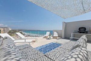 Traum Ferienwohnung mit Terrasse in S'illot-Cala Morlandain S' Illot